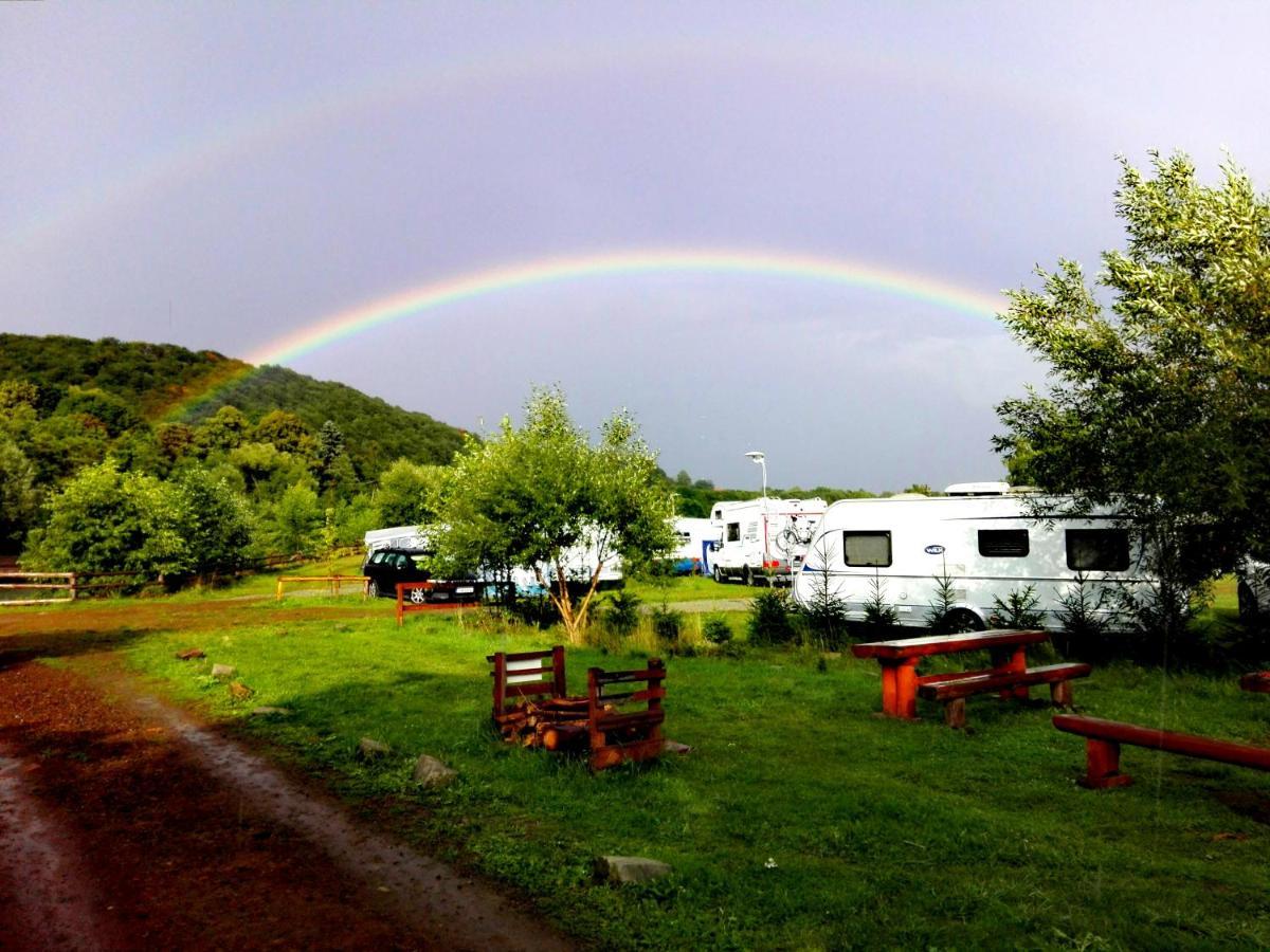 Camper Park Radków Radkow Exterior foto